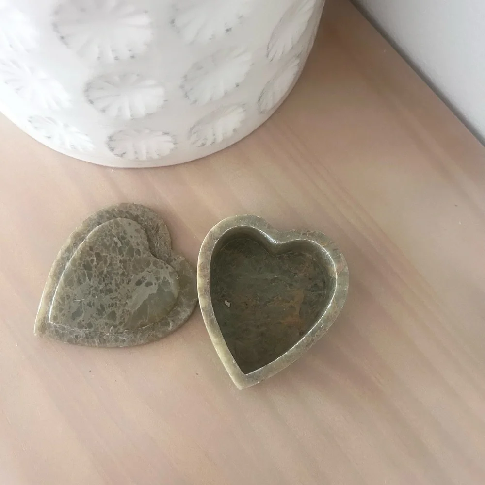 Vintage Soapstone Heart-Shaped Stone Trinket Jewelry Box